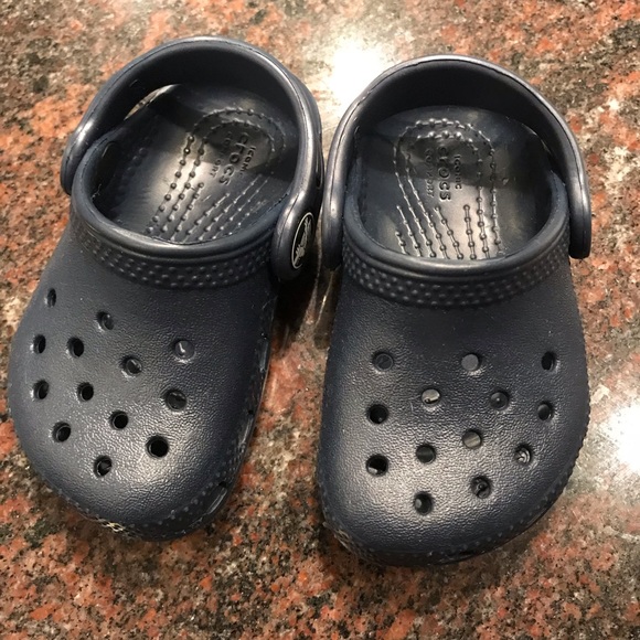 baby crocs size 4